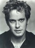 photo Tom Hollander
