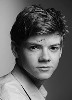 photo Thomas Brodie-Sangster