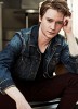 photo Calum Worthy