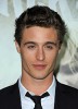 photo Max Irons