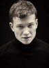 photo Ed Speleers