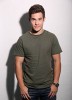 photo Adam Devine (voice)