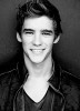 photo Brenton Thwaites